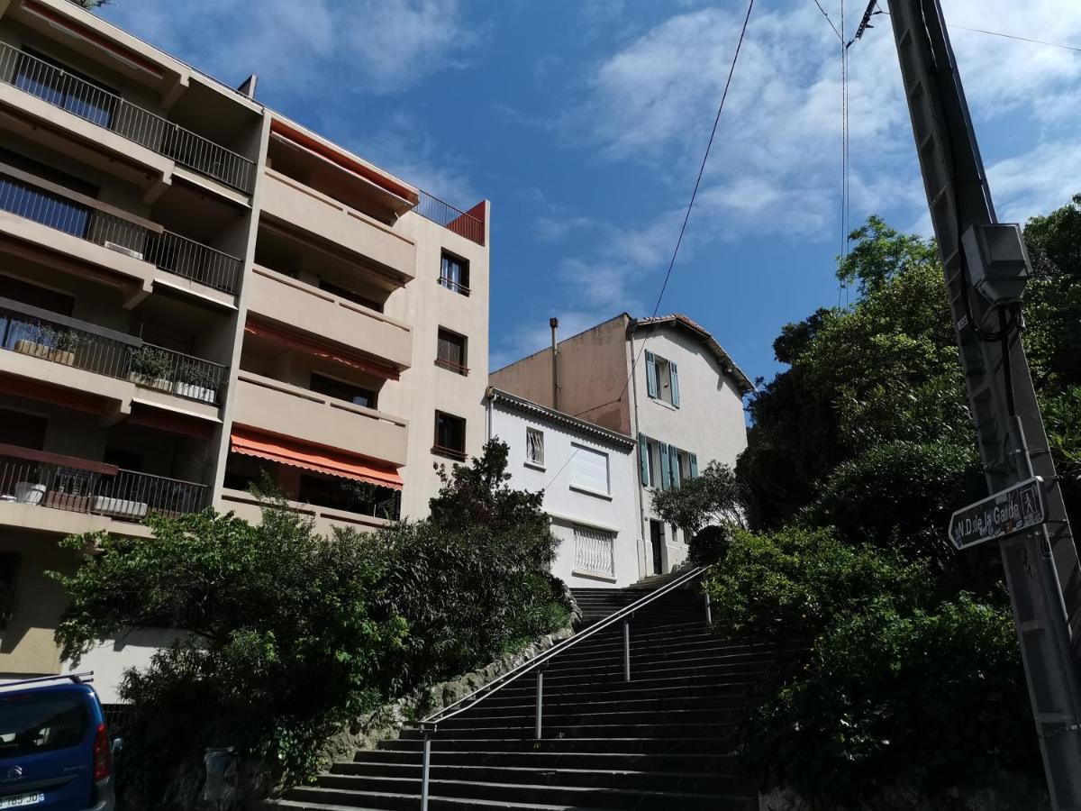 Studio calme et très lumineux, au pied de notre Dame de la Garde Marseille Extérieur photo