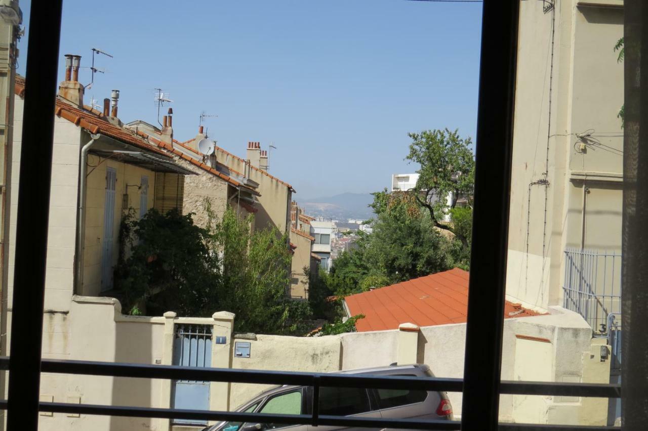 Studio calme et très lumineux, au pied de notre Dame de la Garde Marseille Extérieur photo