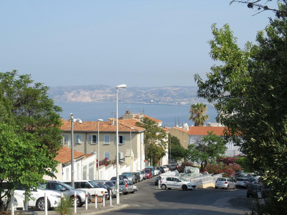Studio calme et très lumineux, au pied de notre Dame de la Garde Marseille Extérieur photo