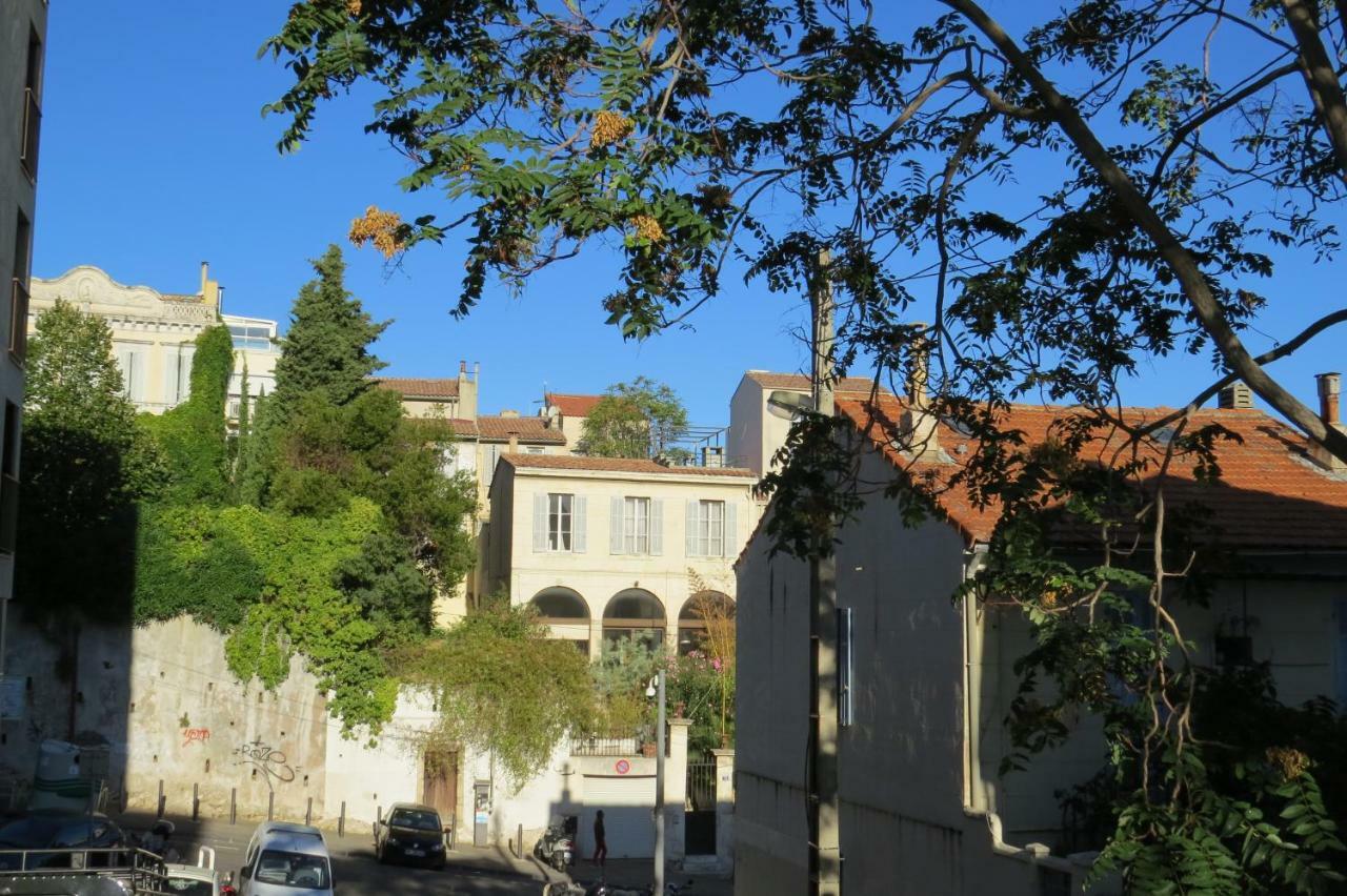 Studio calme et très lumineux, au pied de notre Dame de la Garde Marseille Extérieur photo